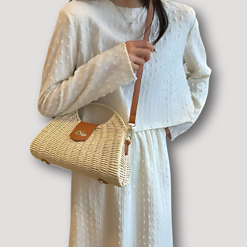 Woven Stro Halve Maan Leren Accenten Shoulder Bag