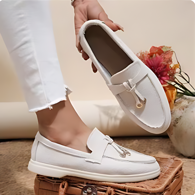 Witte Loafer Tassel Charm Suède Voor Dames