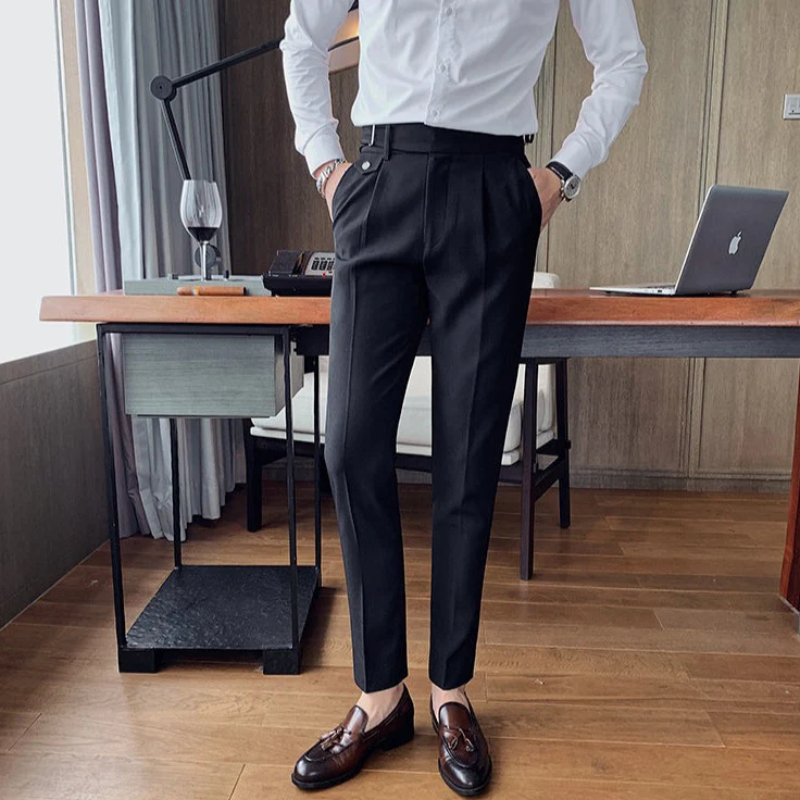 Business Casual Pleated Zwart Chino Trousers